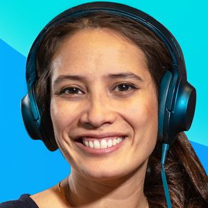 “Salud” host Tibisay Zea